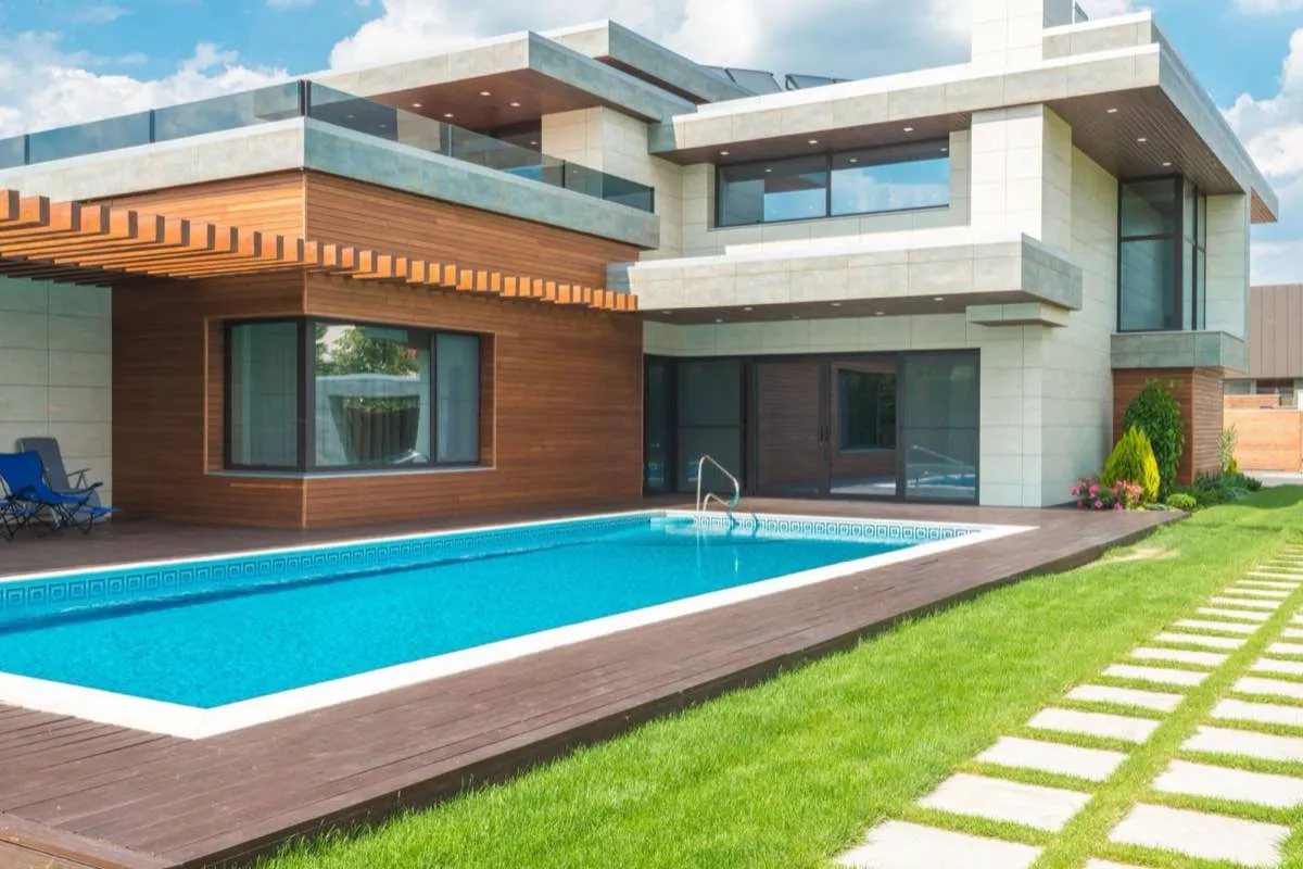 New Pool Construction in Naples, FL