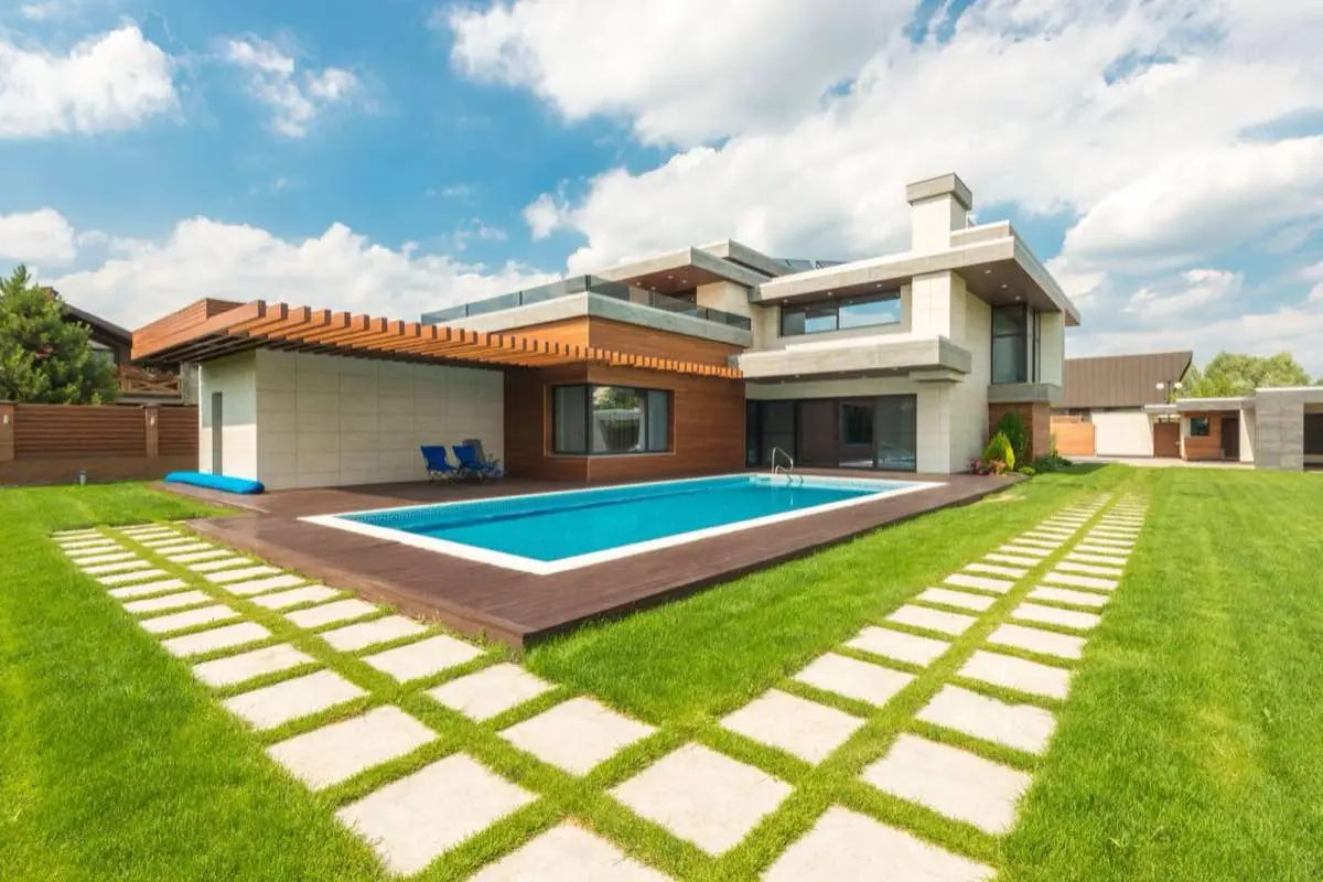 Pool Remodeling in Naples, FL