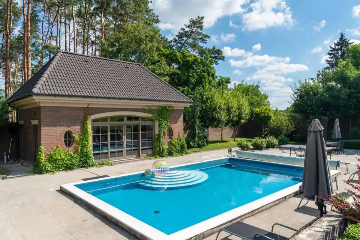 Vinyl Liner Pools in Naples, FL